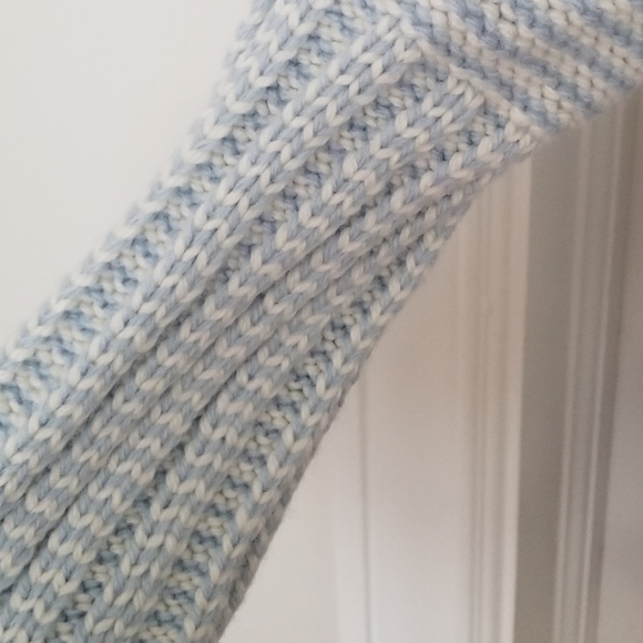 ⭐EUC⭐ Love Stitch Cable Knit Cardigan - Picture 6 of 8